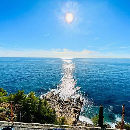 Suite Sunset 7 - Fronte Mare سانريمو المظهر الخارجي الصورة