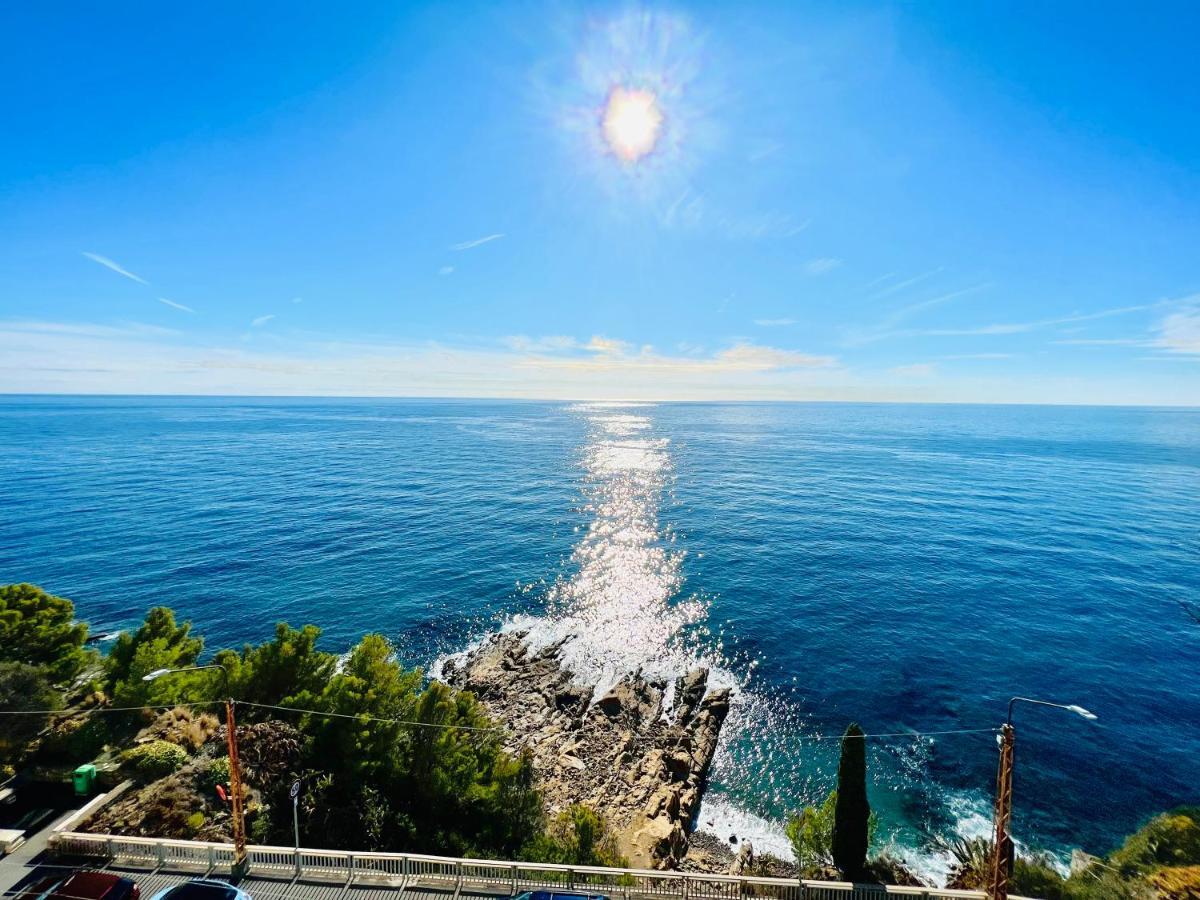 Suite Sunset 7 - Fronte Mare سانريمو المظهر الخارجي الصورة