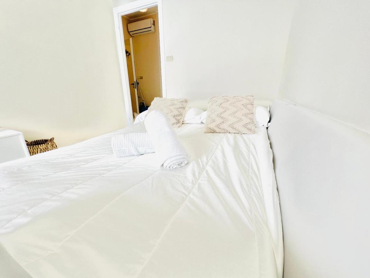 Suite Sunset 7 - Fronte Mare سانريمو المظهر الخارجي الصورة