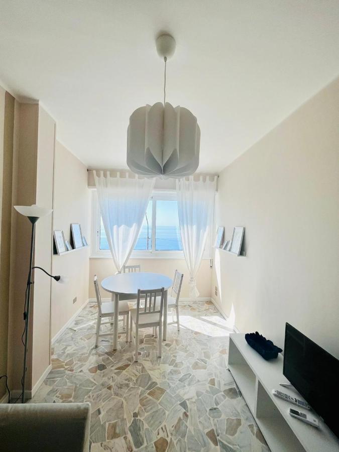 Suite Sunset 7 - Fronte Mare سانريمو المظهر الخارجي الصورة
