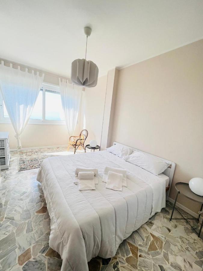 Suite Sunset 7 - Fronte Mare سانريمو المظهر الخارجي الصورة